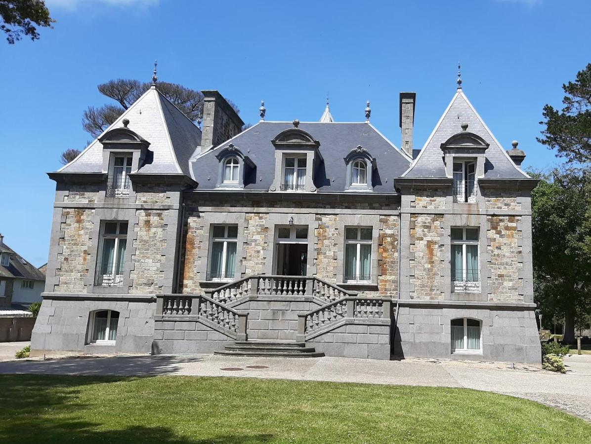 Manoir Le Castel & Villa Beaumaris Сен-Мало Экстерьер фото