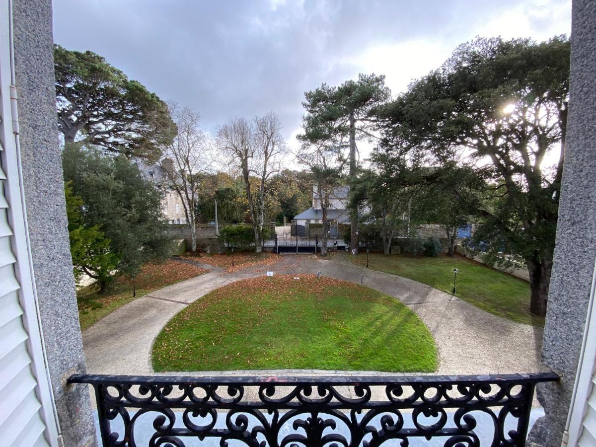 Manoir Le Castel & Villa Beaumaris Сен-Мало Экстерьер фото